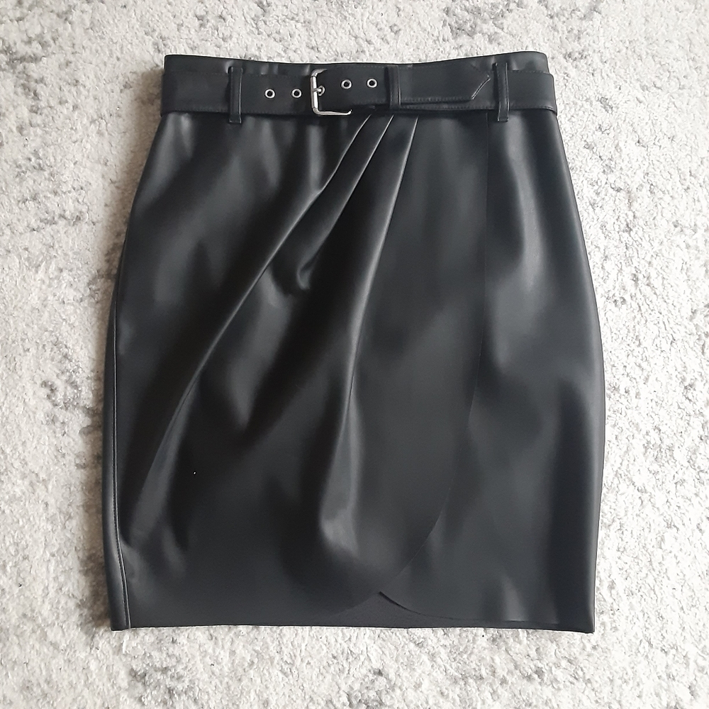 NWT Express faux leather skirt with belt